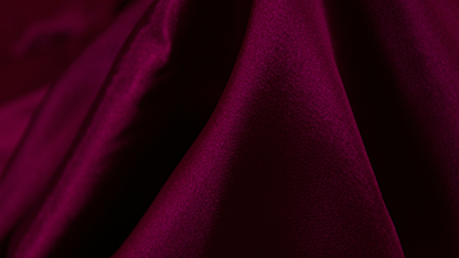 Etoffe rouge effet satin